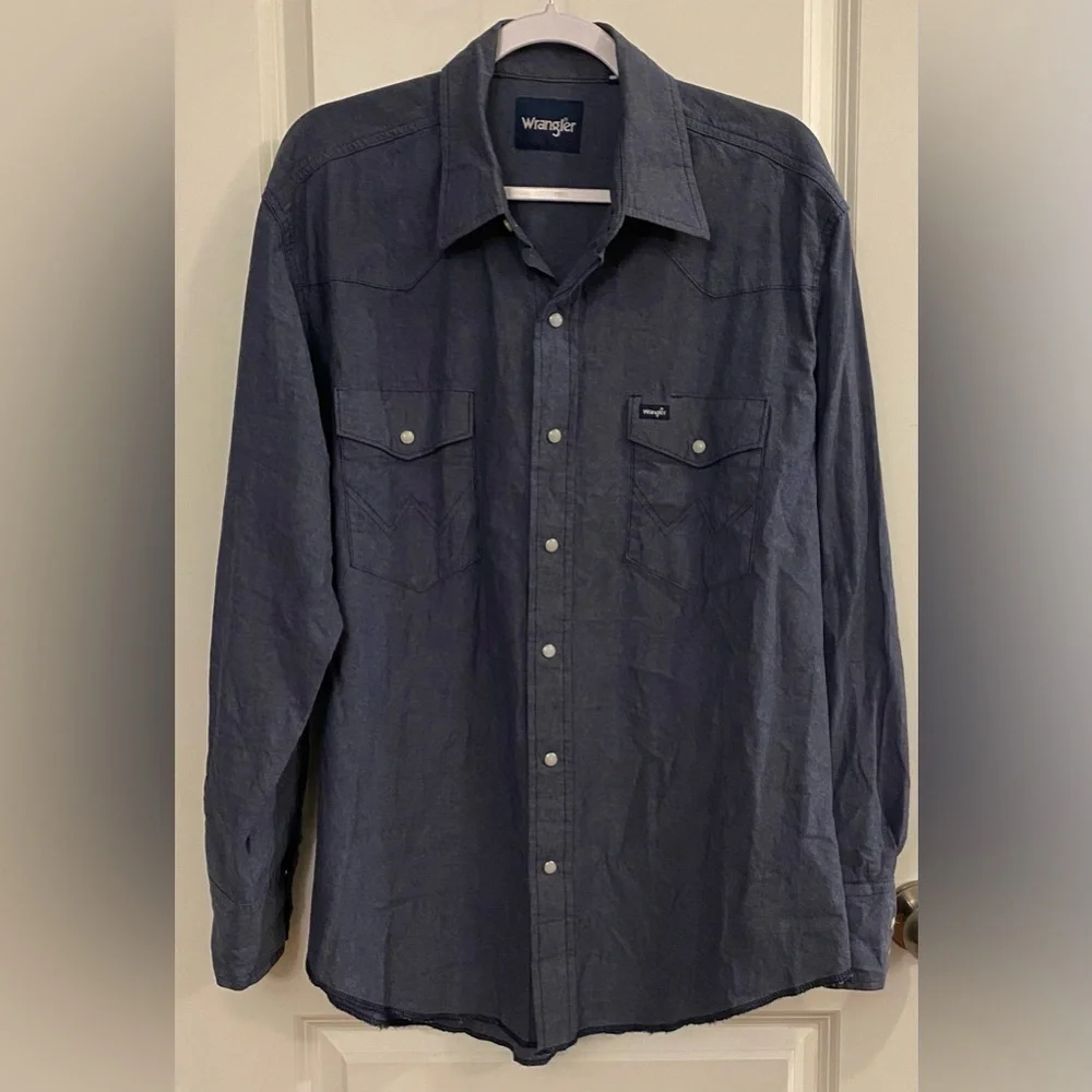 Wrangler Long Sleeve Western Shirt W/Pearl Snaps Size XL Blue Chambray Pockets - Picture 1 of 7